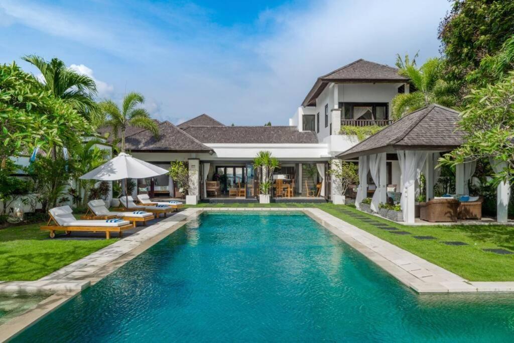 Lugano Sunset Private Pool 3 Bedroom #iq19 Nusa Dua (Bali)