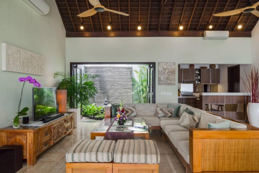 Lugano Sunset Private Pool 3 Bedroom #iq19 Nusa Dua (Bali)