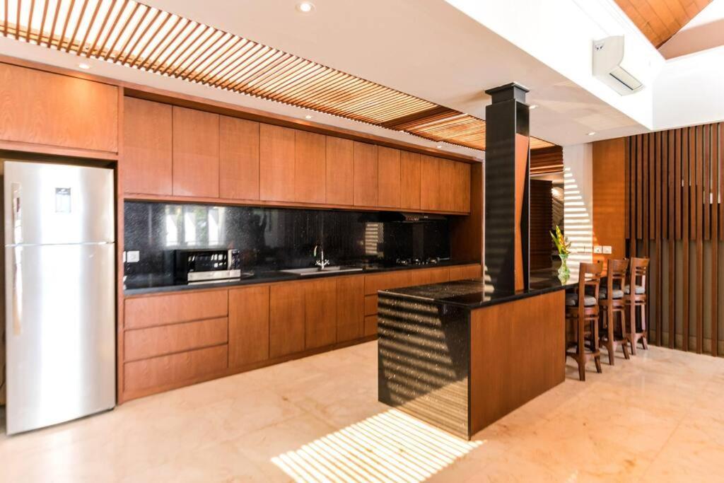 Lugano Sunset Private Pool 3 Bedroom #iq19