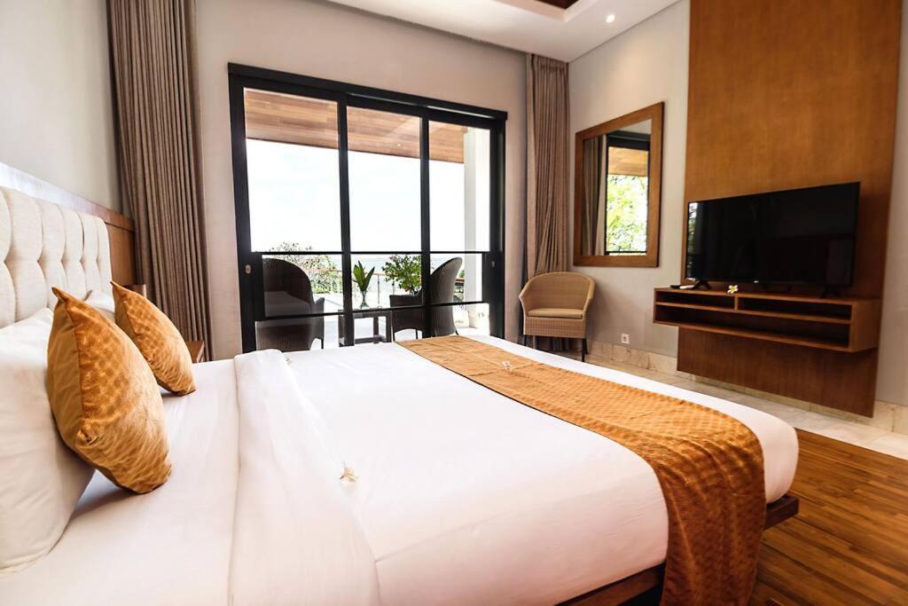 Villa Lugano Sunset Private Pool 3 Bedroom #iq19 *