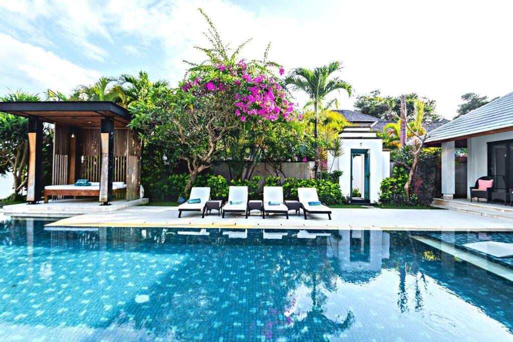 Lugano Sunset Private Pool 3 Bedroom #iq19 Villa *