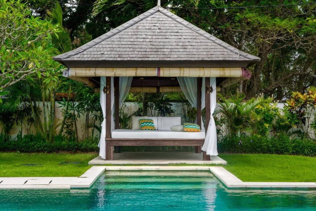 Villa Lugano Sunset Private Pool 3 Bedroom #iq19